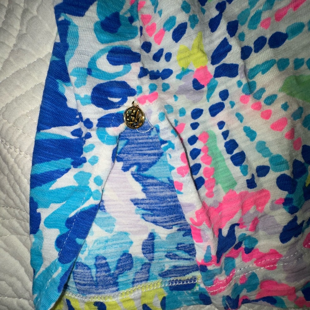 Lilly Pulitzer Colorful Floral Print T-Shirt Medium - Picture 6 of 6